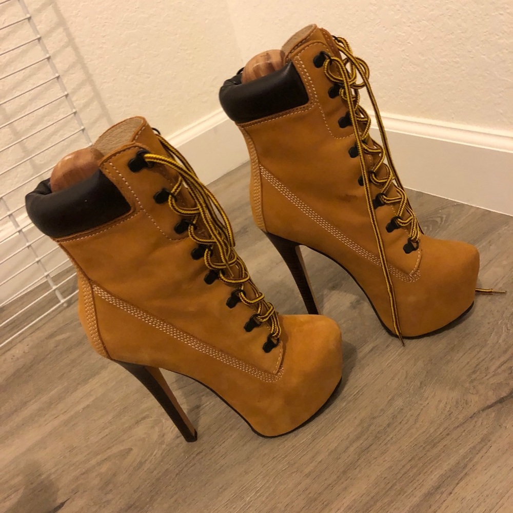 Brand new Zigi Girl boots
